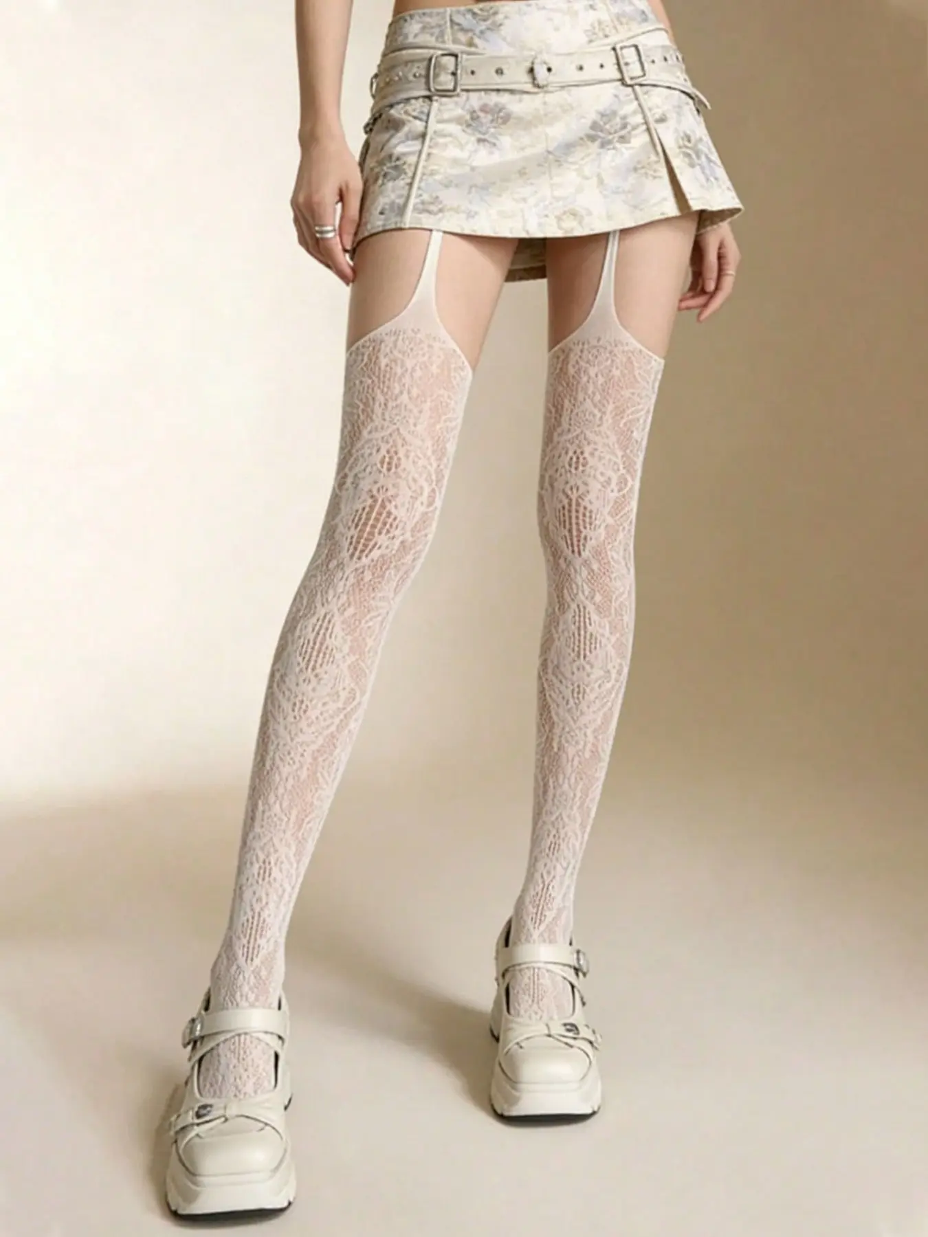 3 Pairs Floral Strappy Fishnet - Good Floral & Wedding Decor Supply Photos recension och pris